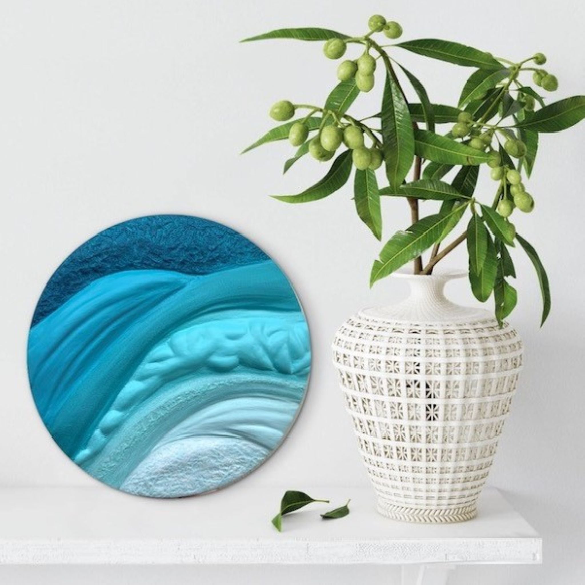 Beneath the Waves (30cm diametre)