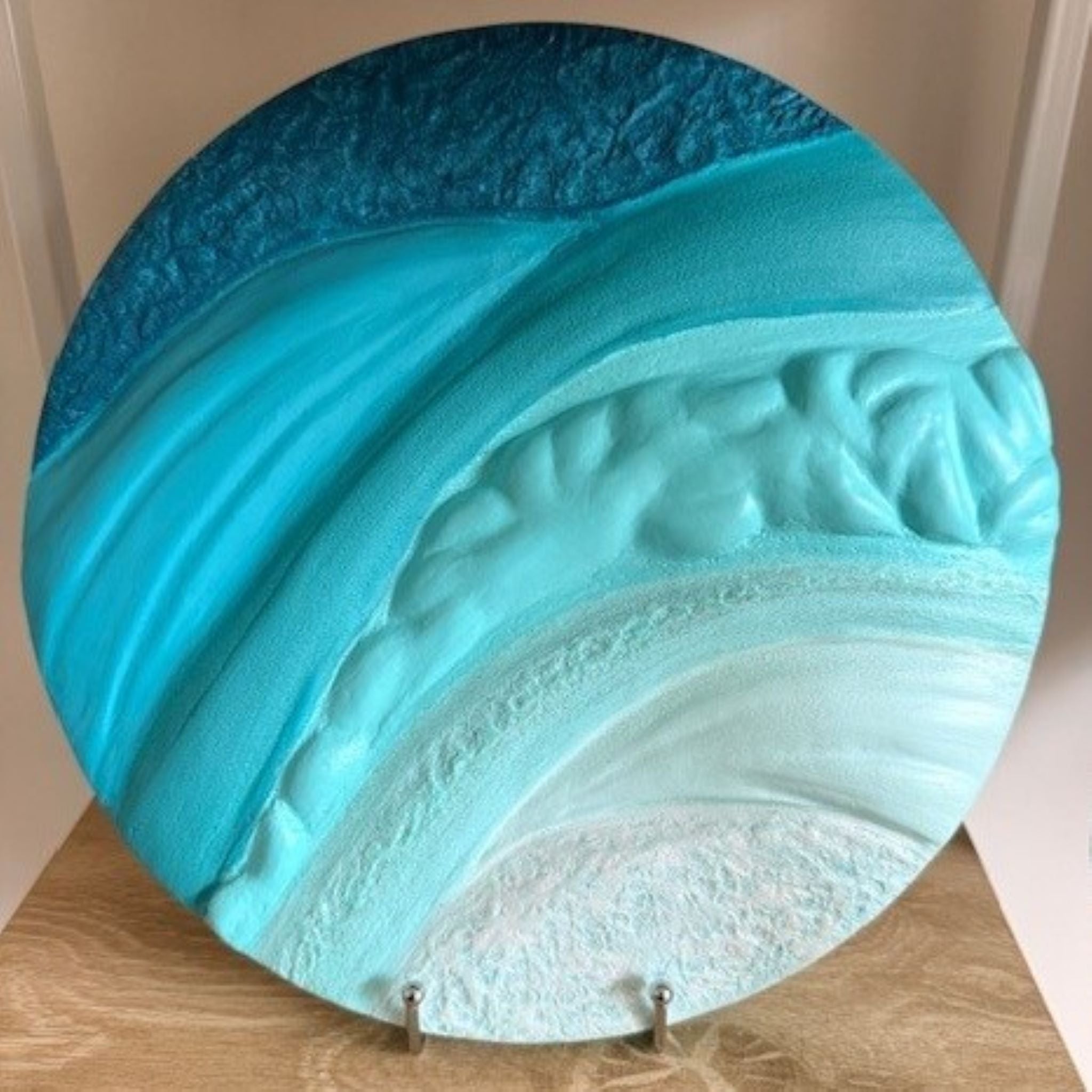 Beneath the Waves (30cm diametre)